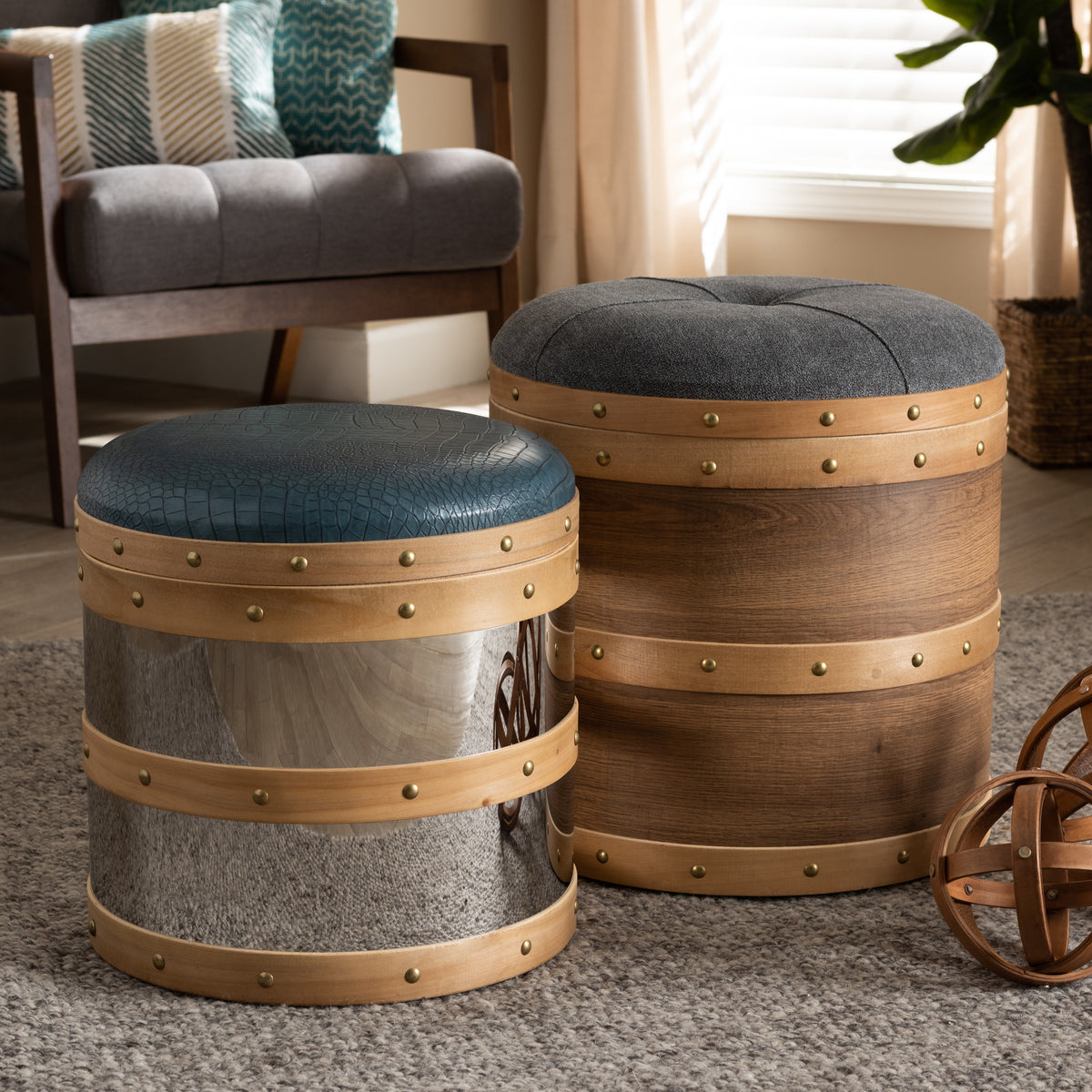 Grey Fabric and Blue Alligator Faux Leather 2-Piece Wood and Metal Storage Ottoman Set Z5835