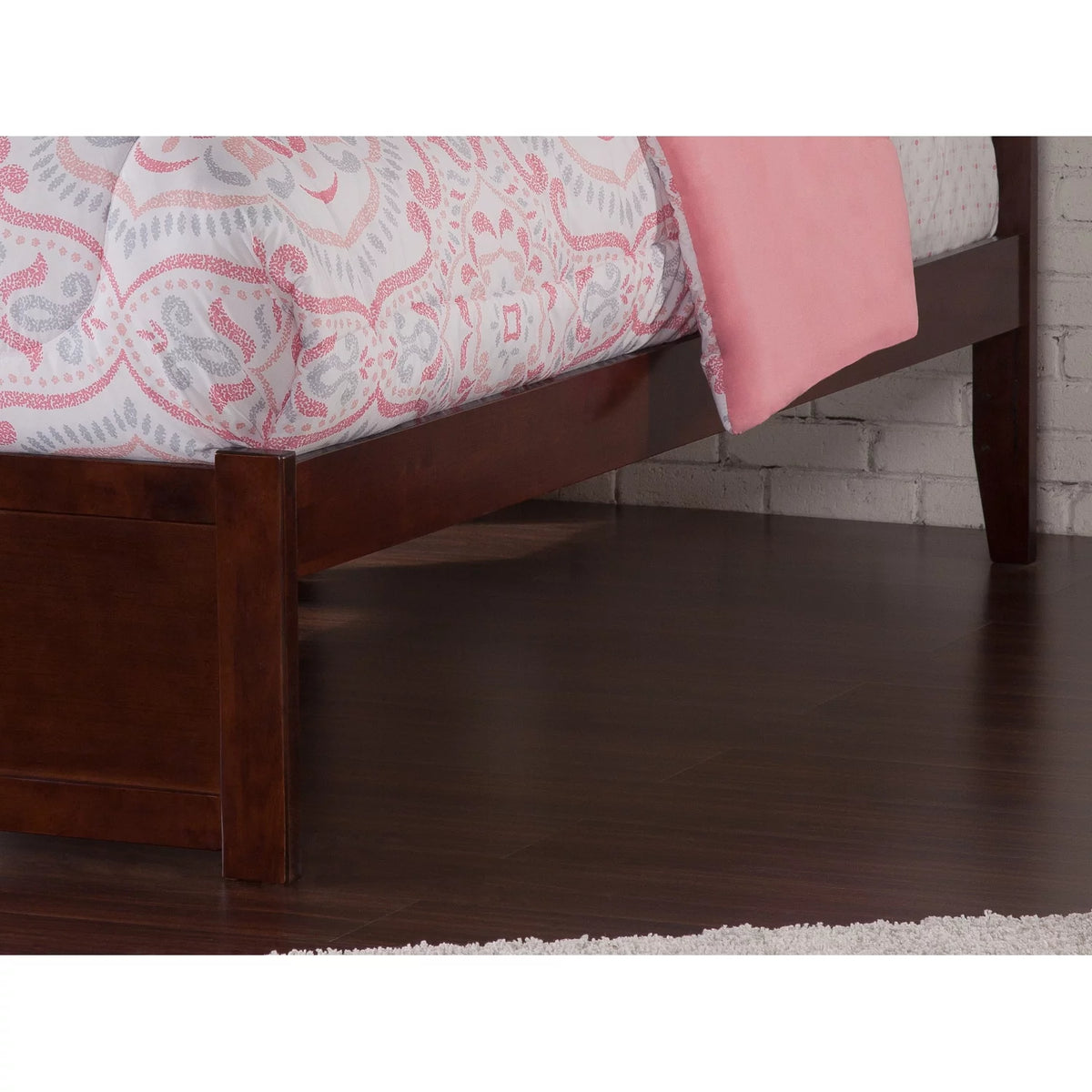 Twin Platform Bed with Footboard and Trundle in Walnut X10502
