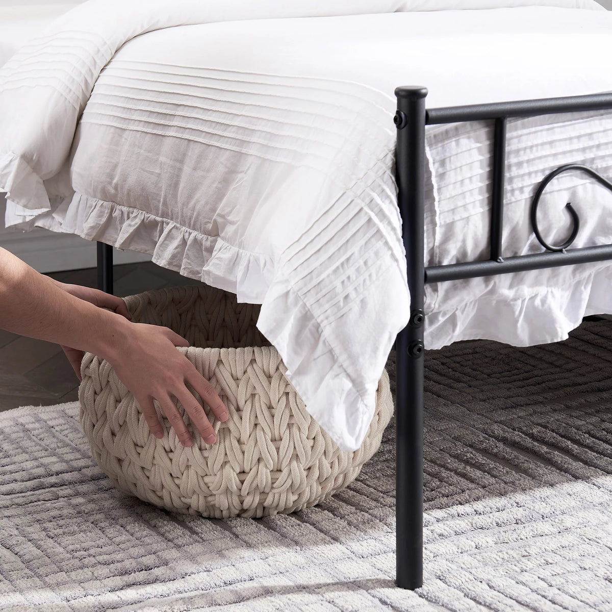 Twin Metal Platform Bed Frame with Headboard D393578