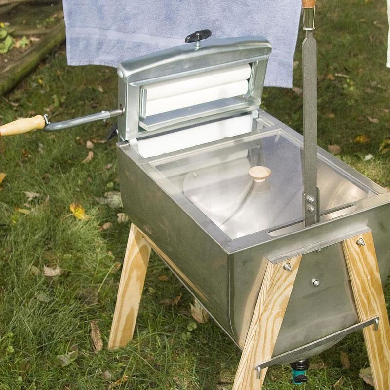 15 Gallon Laundry Agitator Hand Washer Tub and Wringer with Wooden Legs B716215