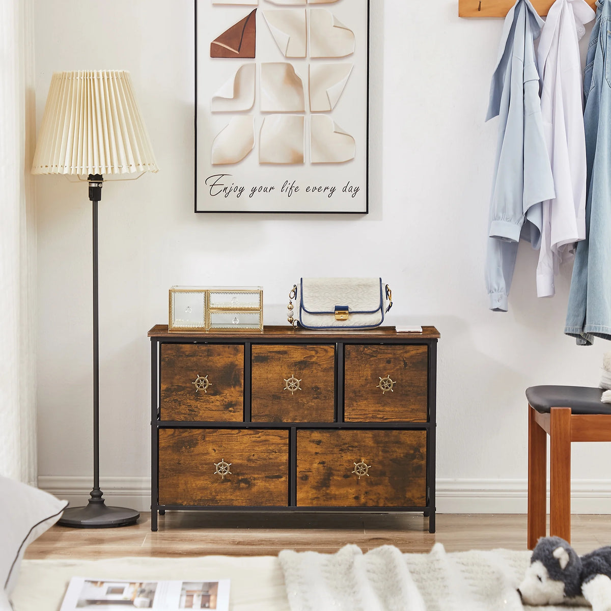 Brown 5 Drawer Dresser C923