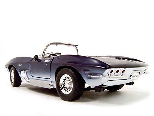 Blue 1/18 Diecast Car Model U472927