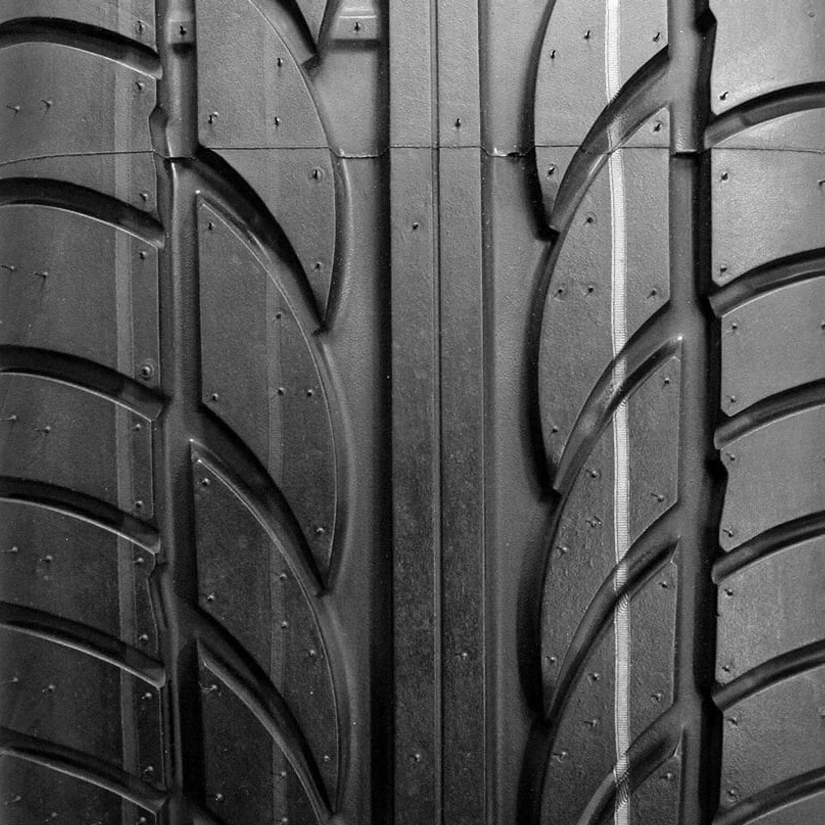 All-Season 195/55R16 87V Tire M2985