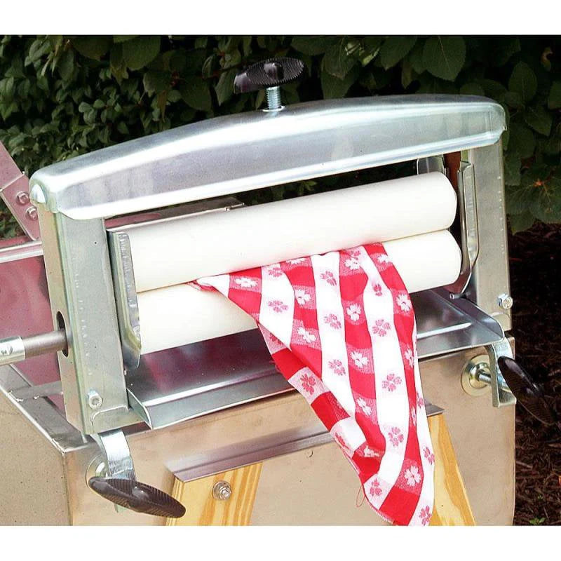 15 Gallon Laundry Agitator Hand Washer Tub and Wringer with Wooden Legs B716215