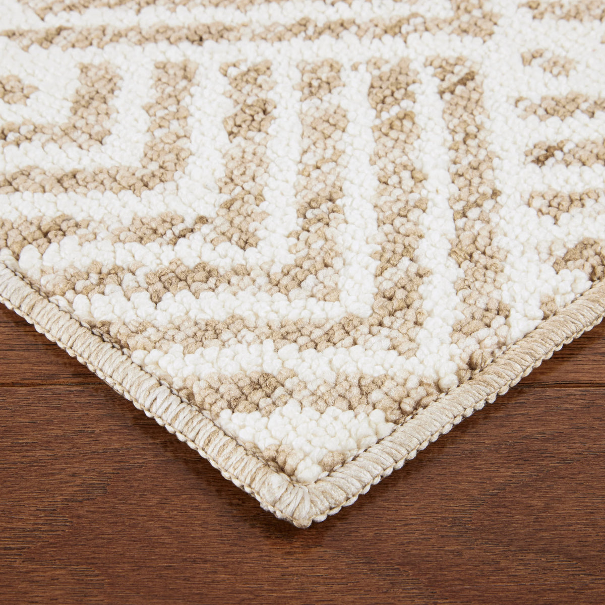 Beige 24"x72" Washable Non-Slip Tufted Rug E302755