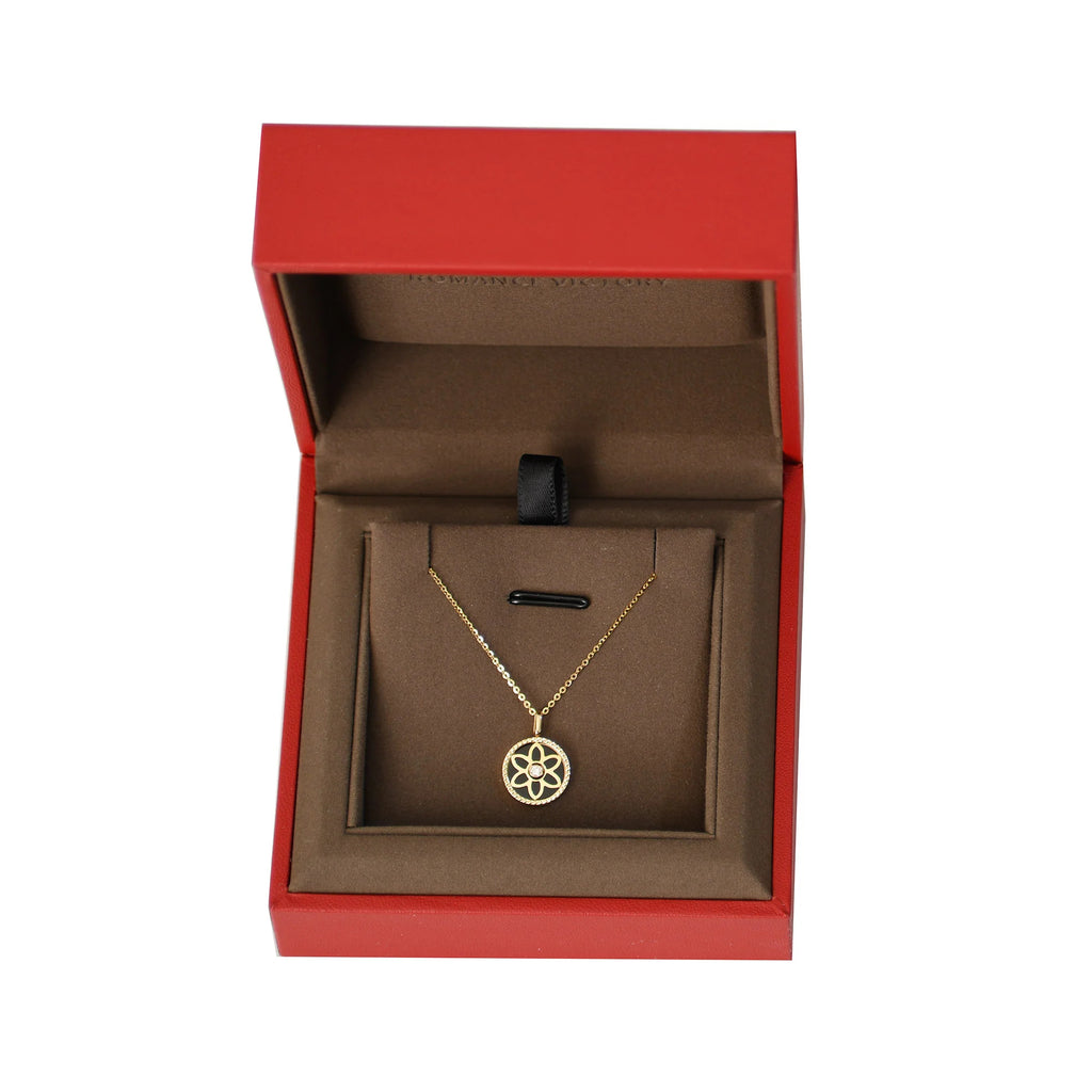 18k Yellow Gold Diamond Black Agate Necklace K39767