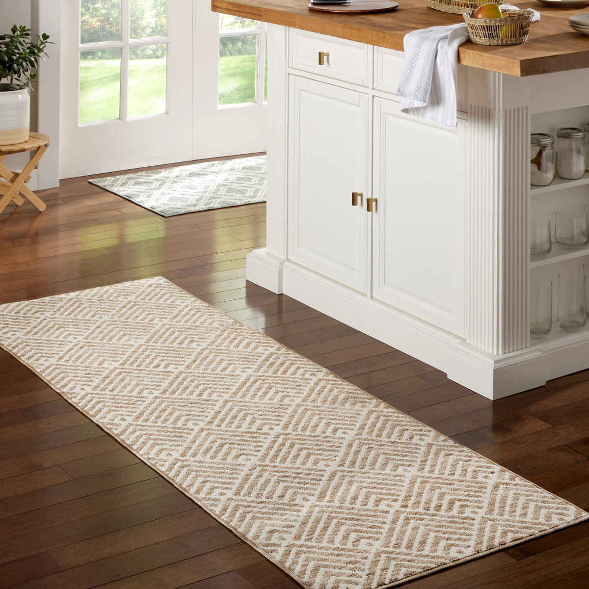 Beige 24"x72" Washable Non-Slip Tufted Rug E302755