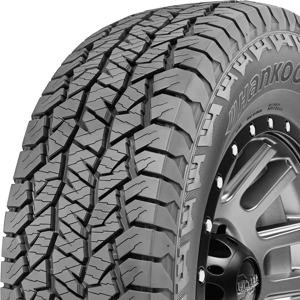 255/70R18 113T Tire R55851