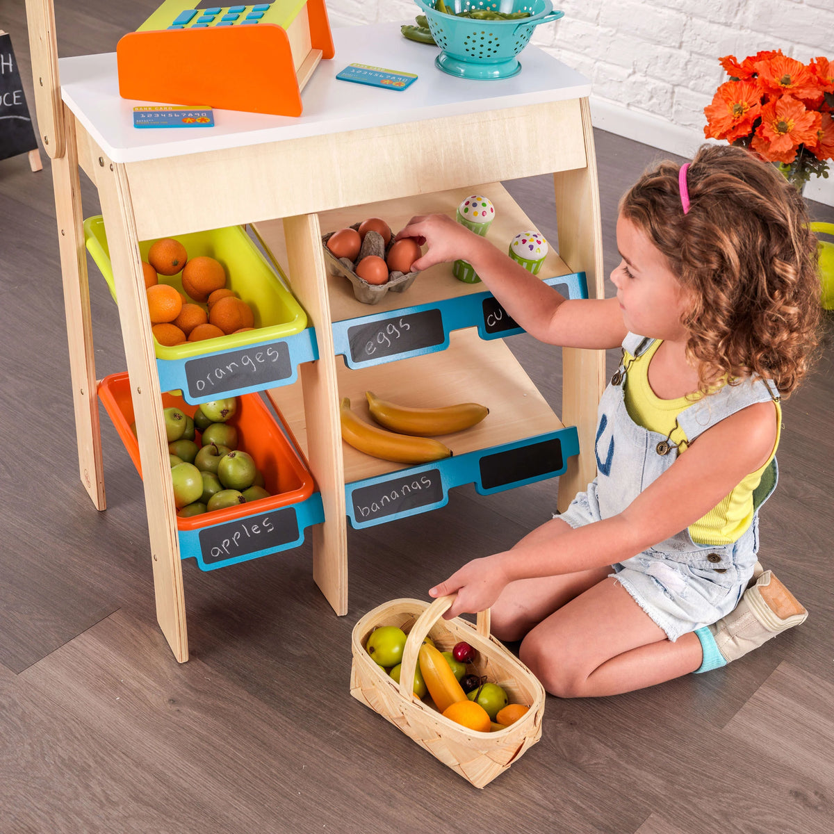 Wooden Grocery Store Market with Storage & Chalkboard V3676