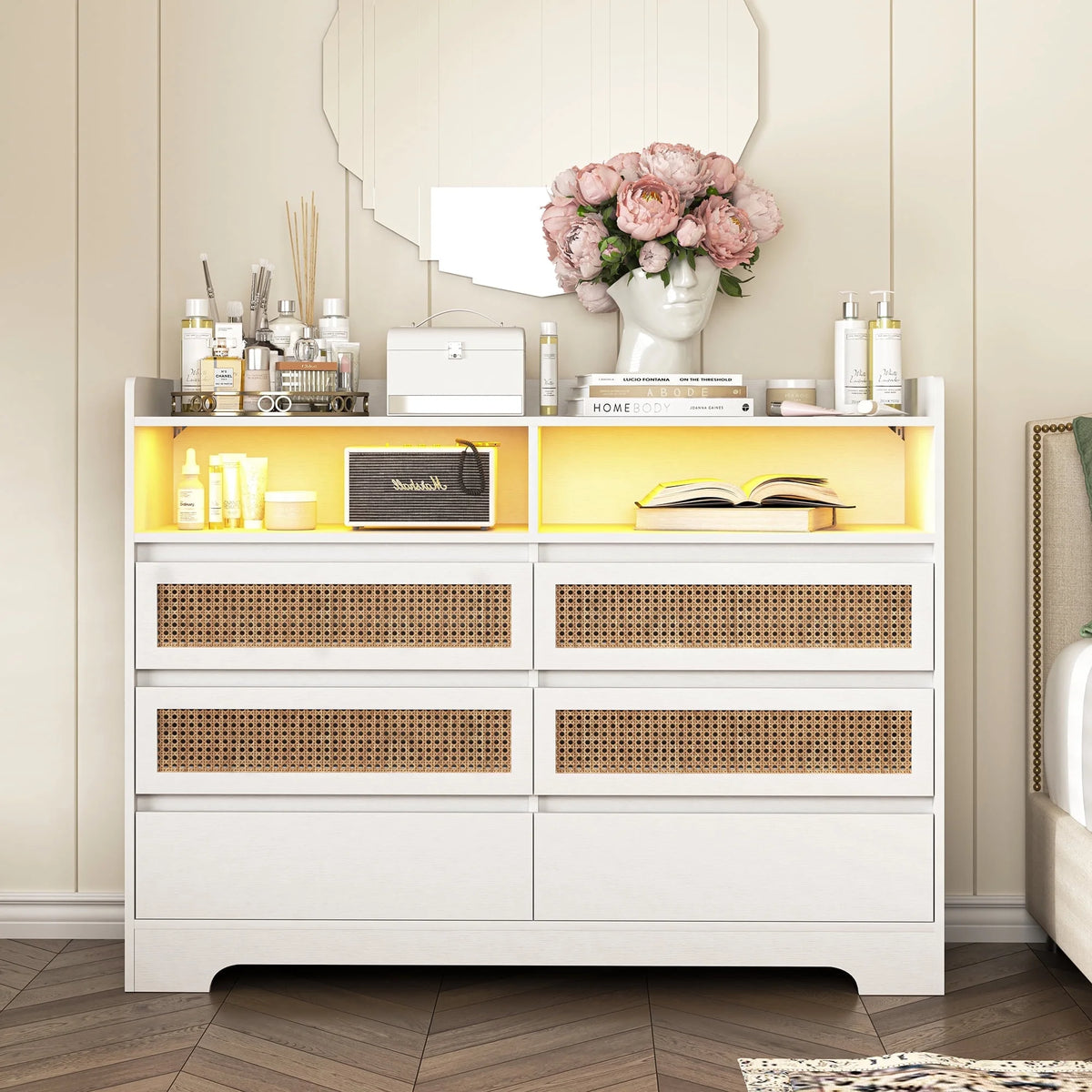 White 6 Drawer Dresser I241503