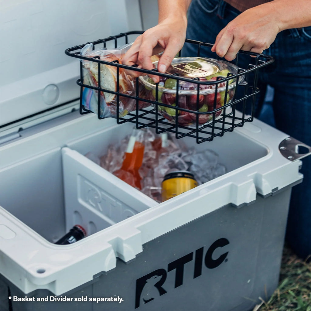 32 QT Insulated Portable Hard Cooler Q5614